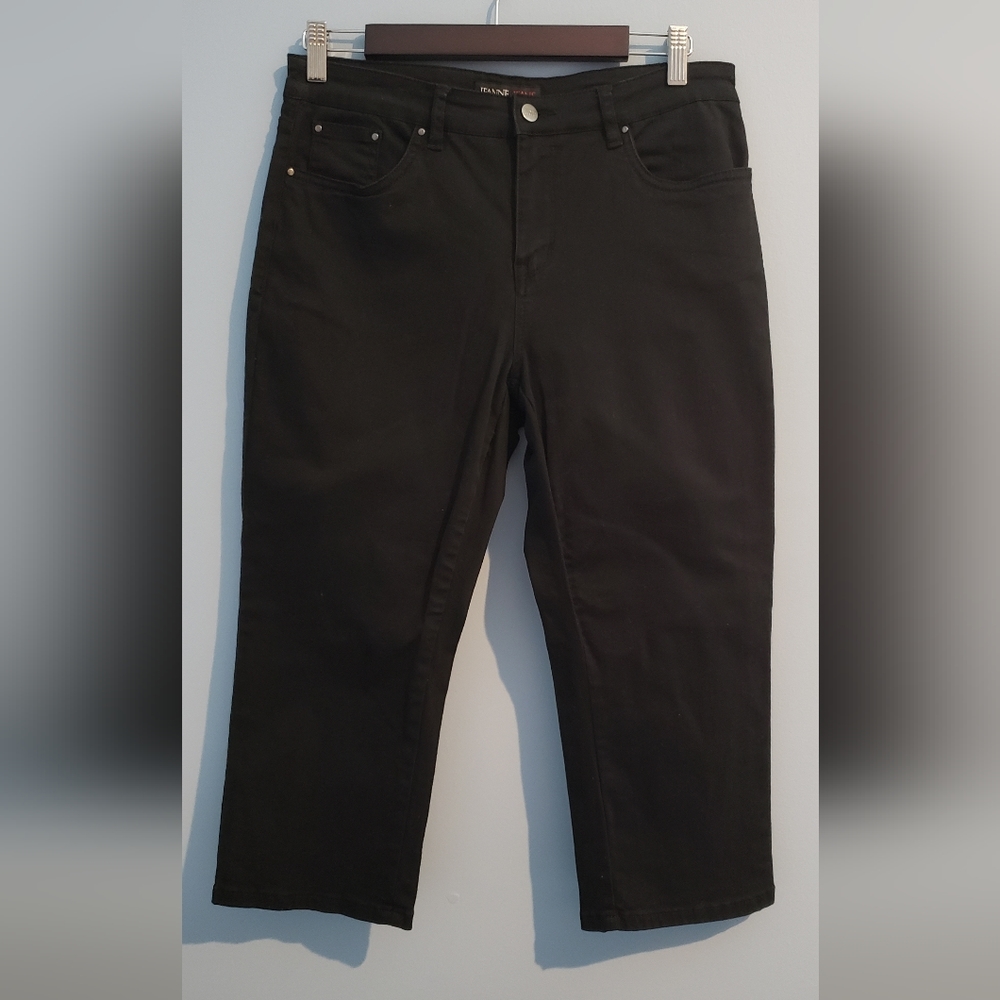 Jeanne Jeans, Joey Capri